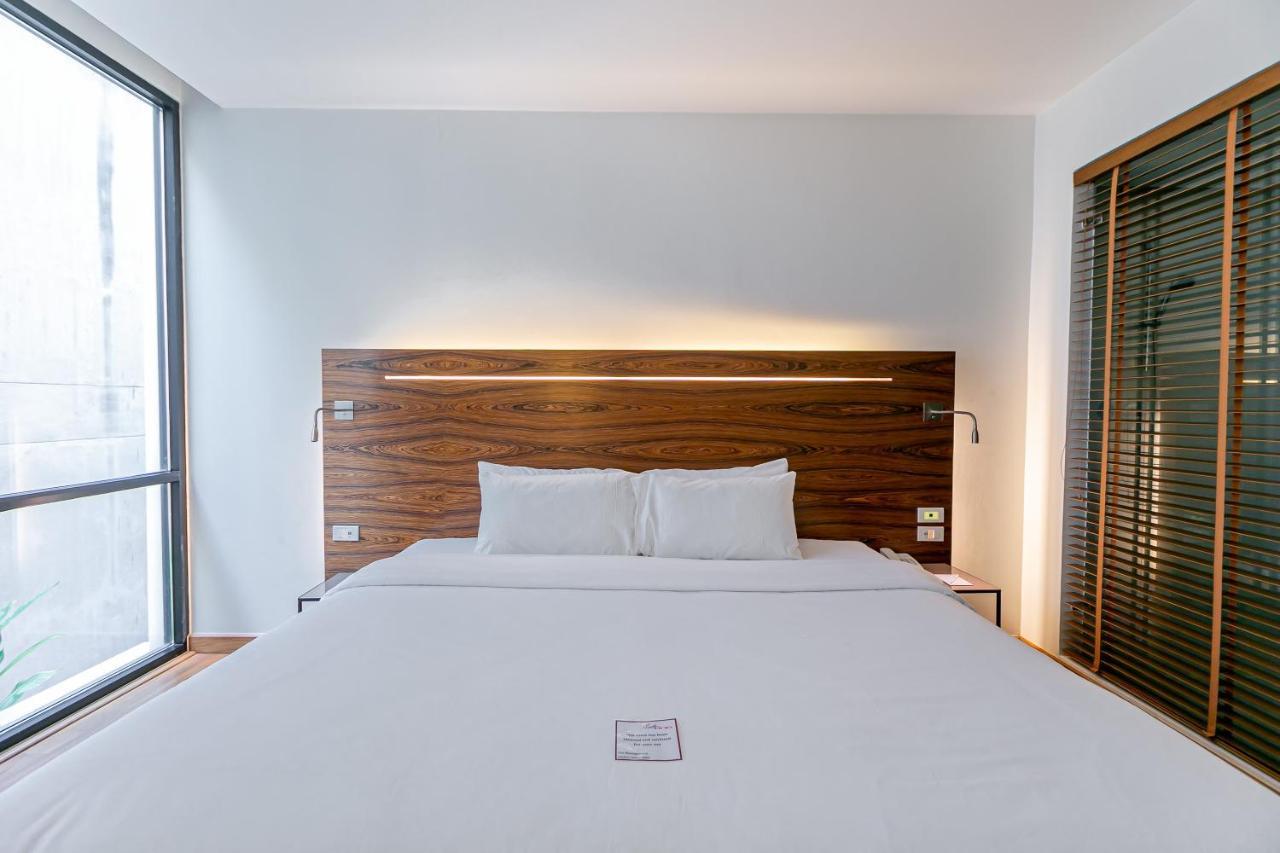 Sacha'S Hotel Uno Sha Bangkok Kültér fotó