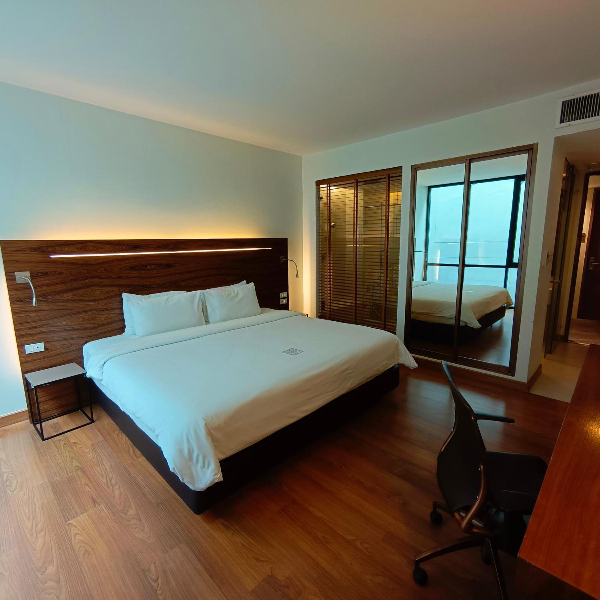 Sacha'S Hotel Uno Sha Bangkok Kültér fotó