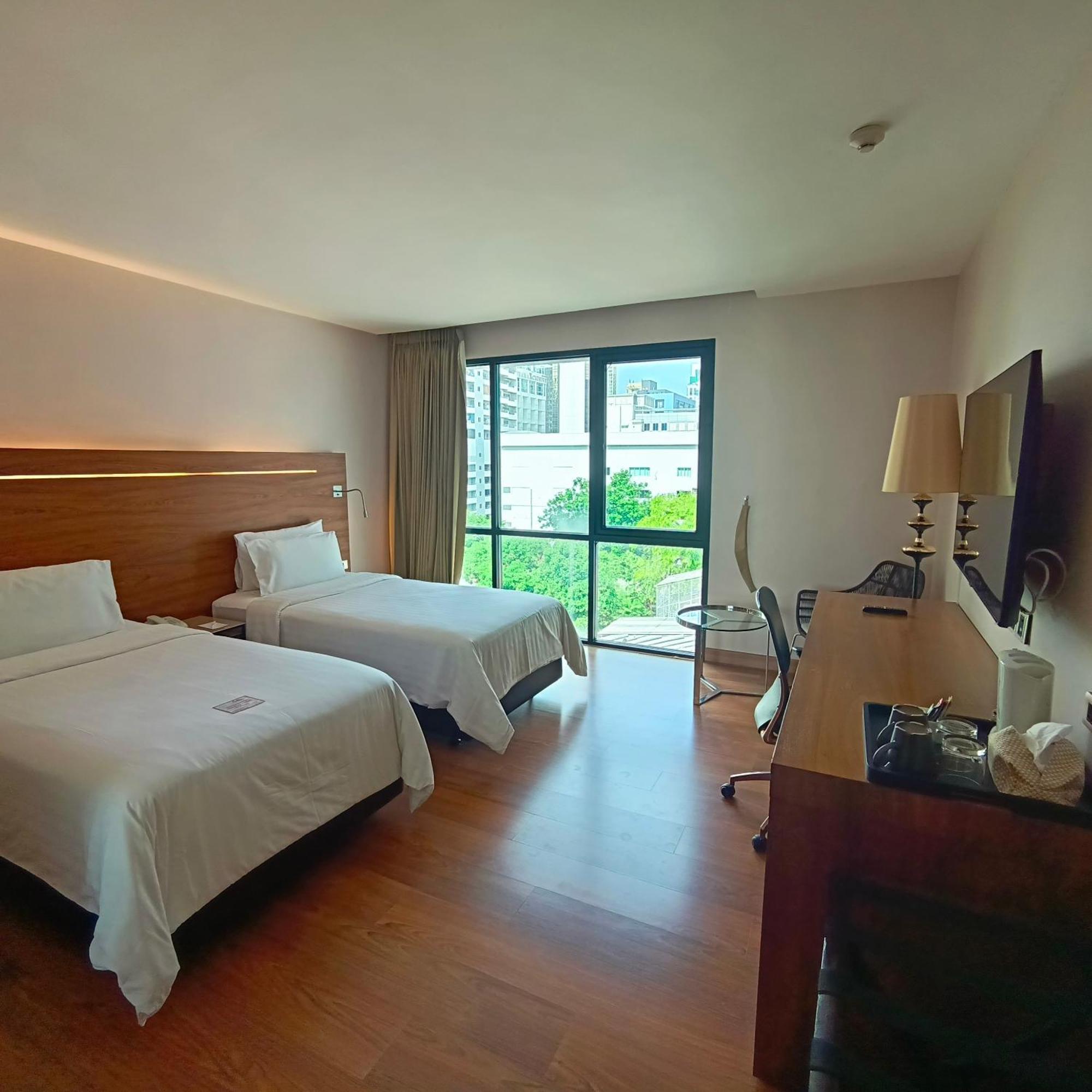 Sacha'S Hotel Uno Sha Bangkok Kültér fotó
